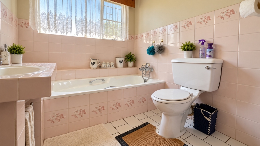 5 Bedroom Property for Sale in Vaalpark Free State